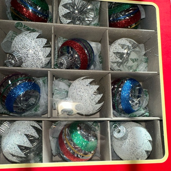 Christopher Radko Shiny Brite Snowcap & Tinsel 12 Glass Christmas Tree Ornaments - Picture 2 of 4